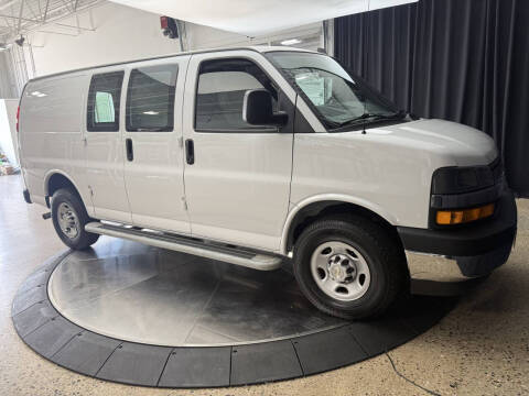 2022 Chevrolet Express 2500