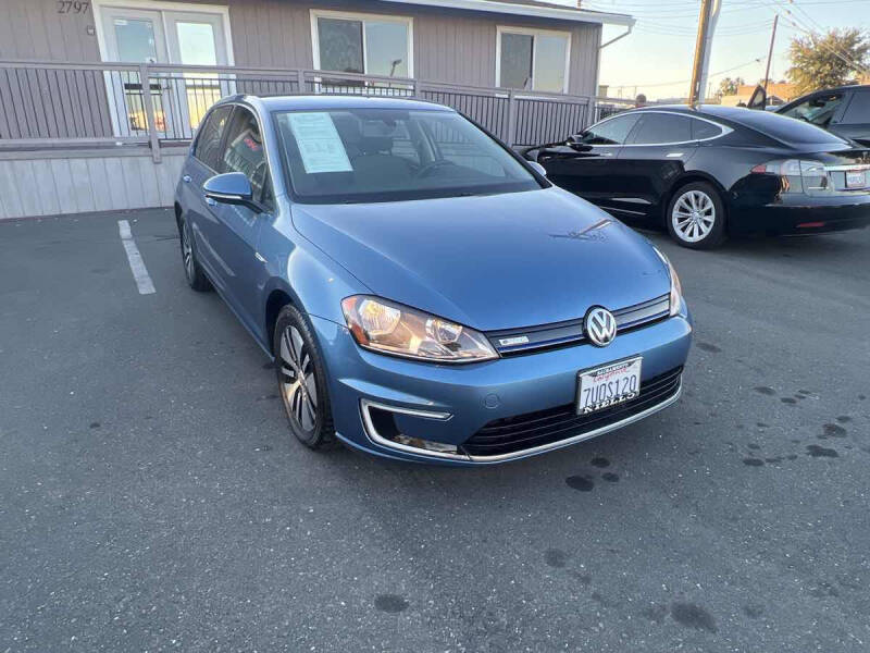 2016 Volkswagen e-Golf SE