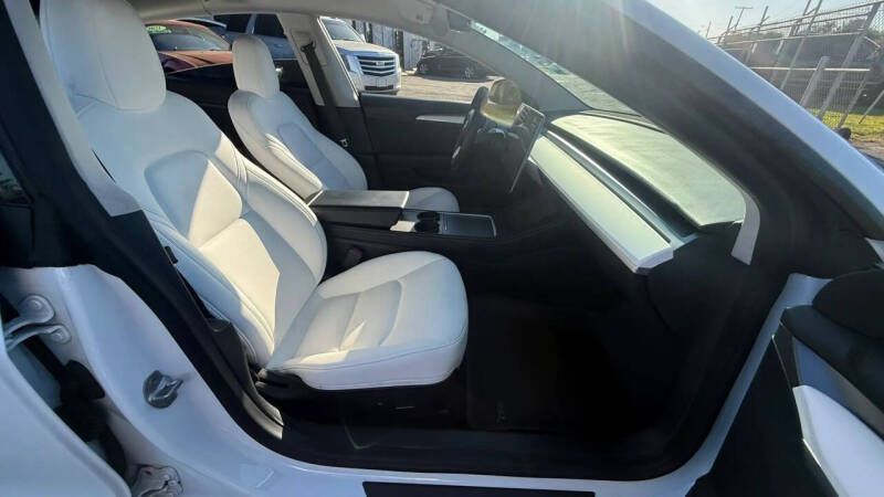 2021 Tesla Model 3 Standard Range Plus