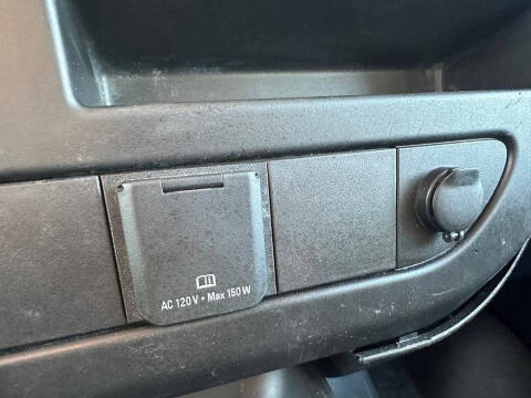 2022 Chevrolet Express 2500