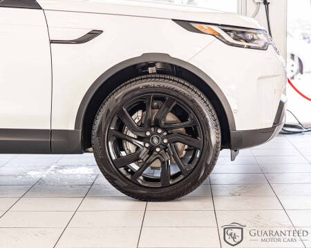 2024 Land Rover Discovery P300 S