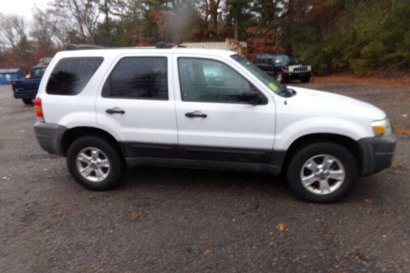 2005 Ford Escape XLT photo 4