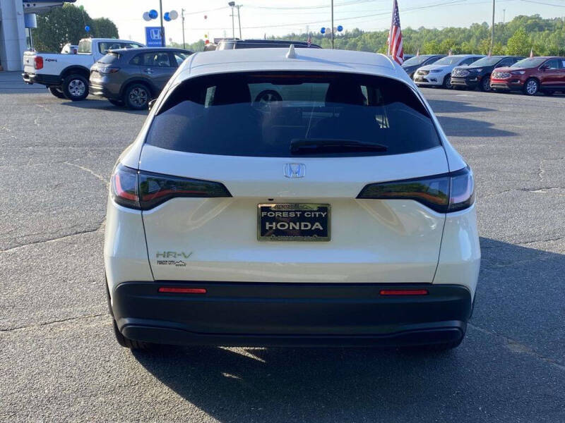 2026 Honda HR-V LX