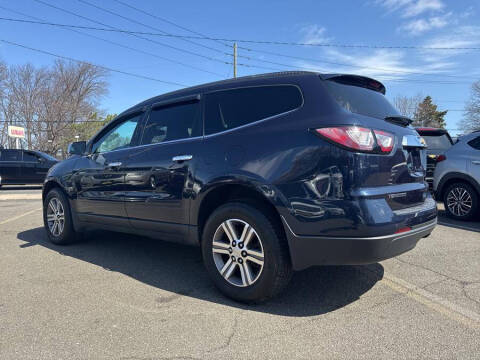 2017 Chevrolet Traverse LT