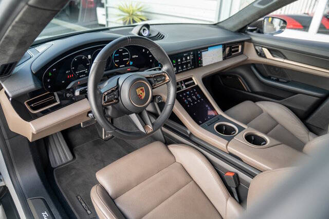 2021 Porsche Taycan 10