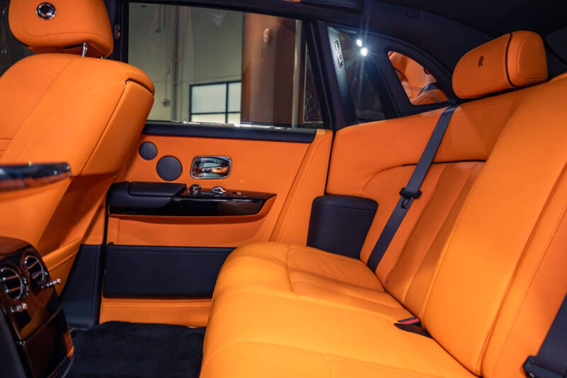 2022 Rolls-Royce Phantom