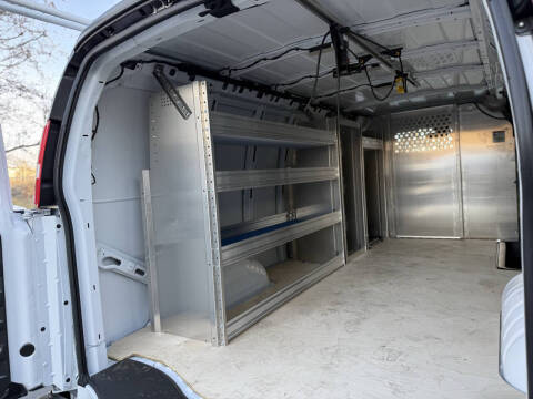 2025 Chevrolet Express 2500