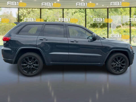 2018 Jeep Grand Cherokee Laredo