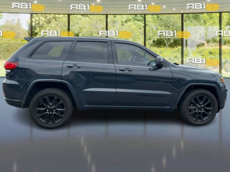 2018 Jeep Grand Cherokee Laredo