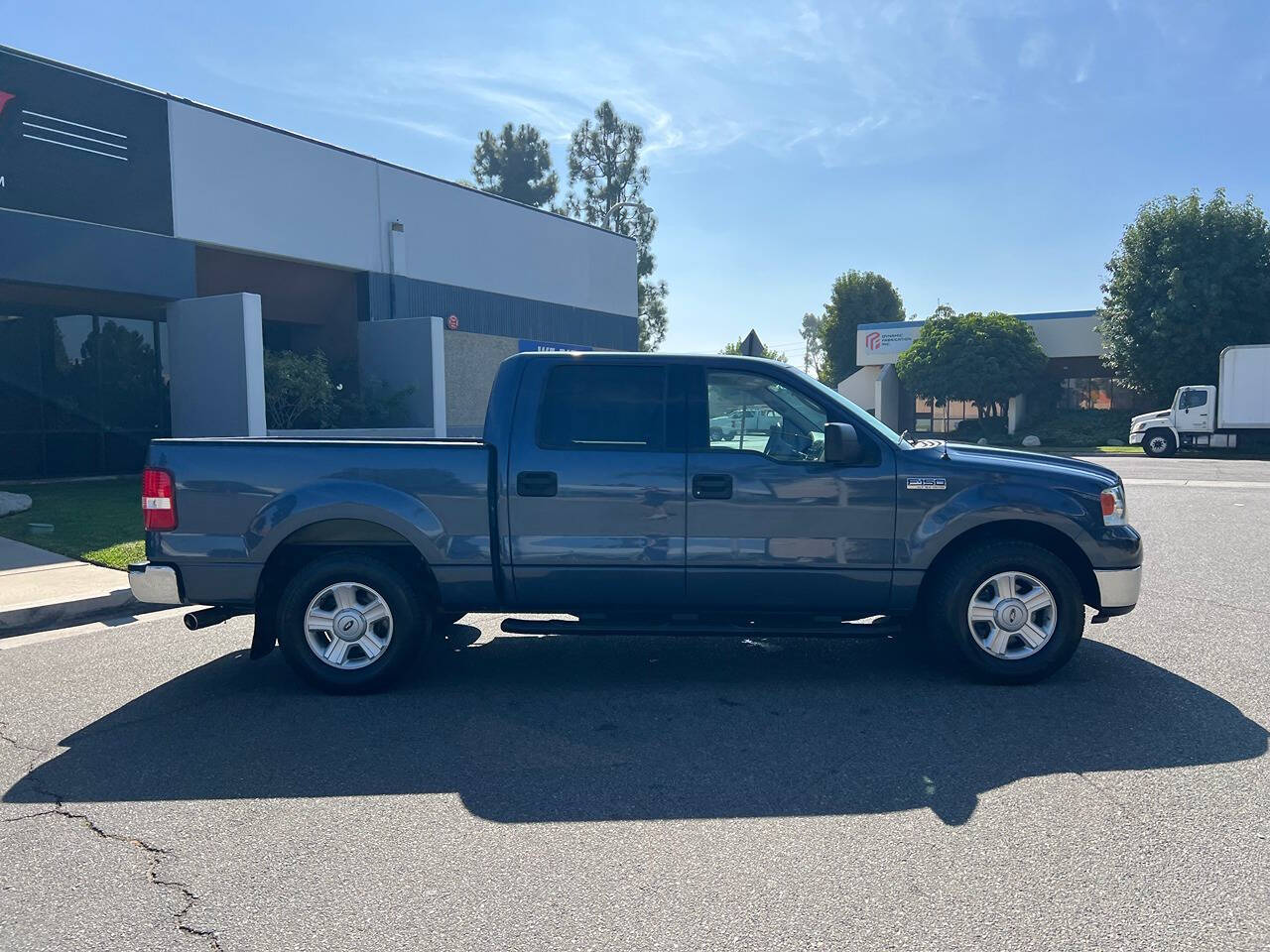 2004 Ford F-150 for sale at ZRV AUTO INC in Brea, CA