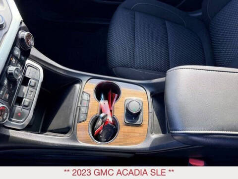 2023 GMC Acadia SLE
