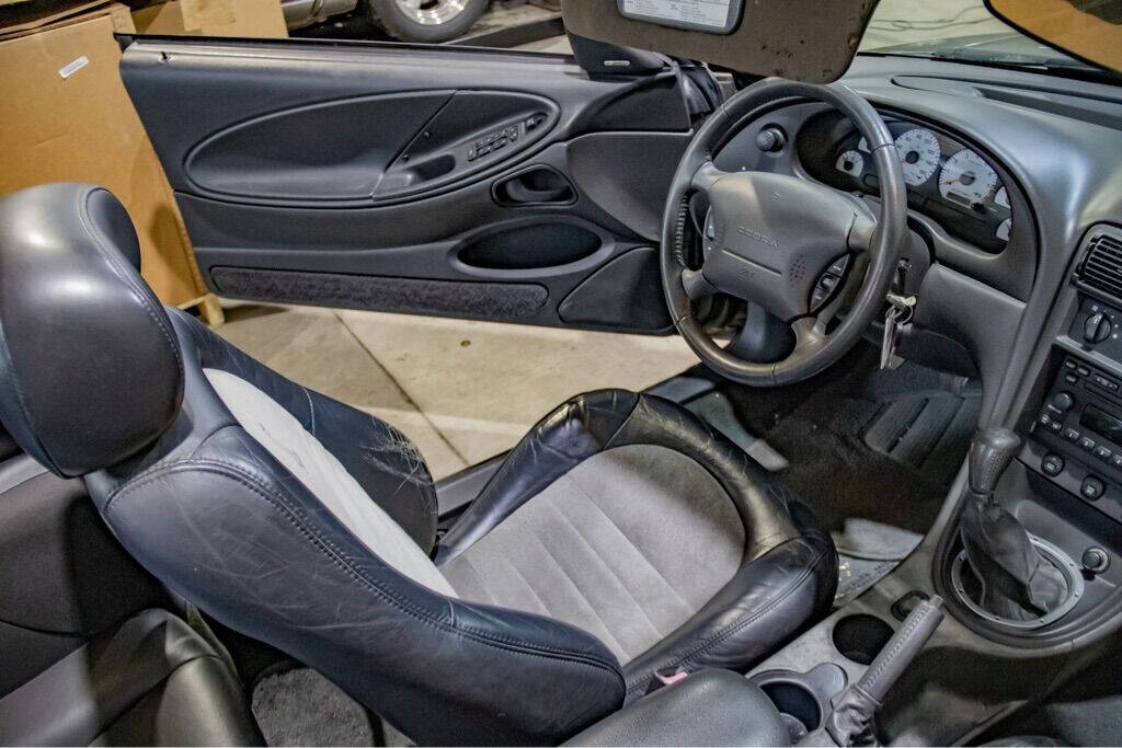 2001 Ford Mustang SVT Cobra 49