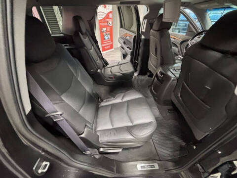 2016 Cadillac Escalade Luxury Collection