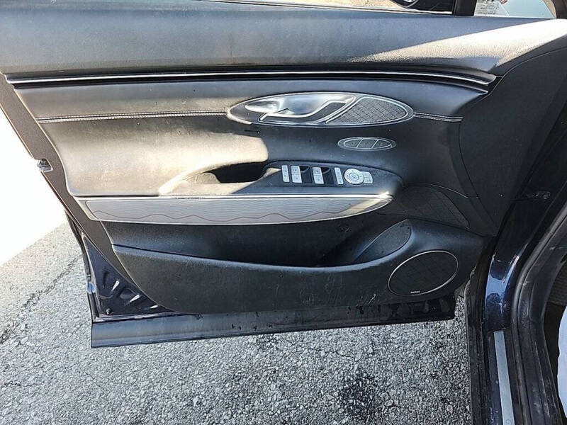 2022 Genesis GV70 2.5T Standard