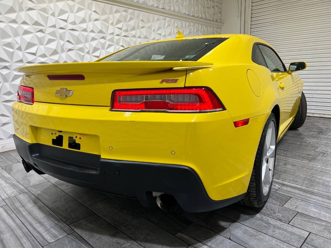 2015 Chevrolet Camaro 2LT photo 20