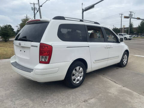2007 Hyundai Entourage GLS