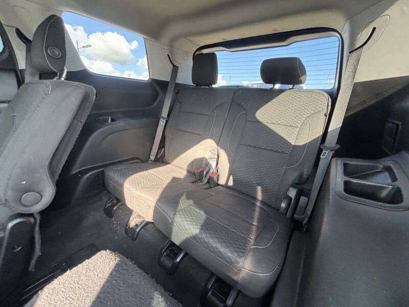 2019 GMC Acadia SLE-2