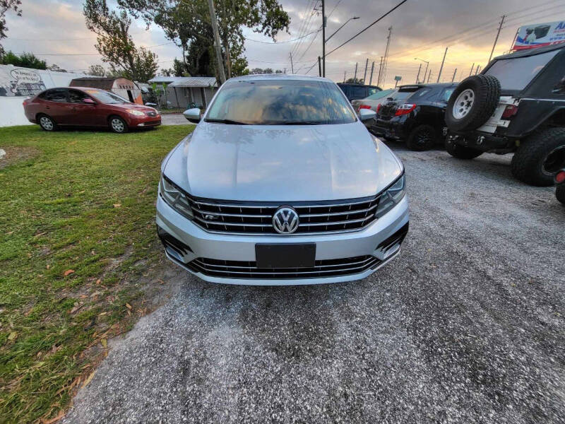 2016 Volkswagen Passat R-Line photo 3