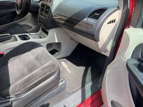 2016 Dodge Grand Caravan SXT Plus