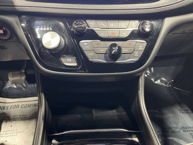2022 Chrysler Pacifica Limited