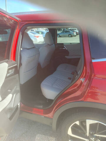 2023 Mitsubishi Outlander SEL