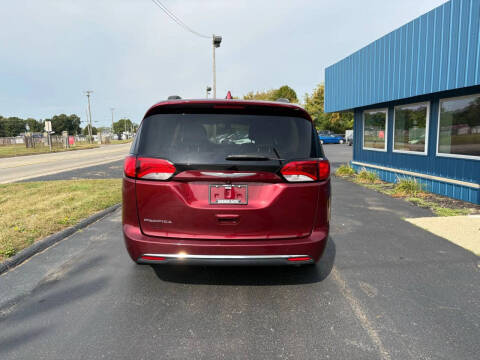 2017 Chrysler Pacifica