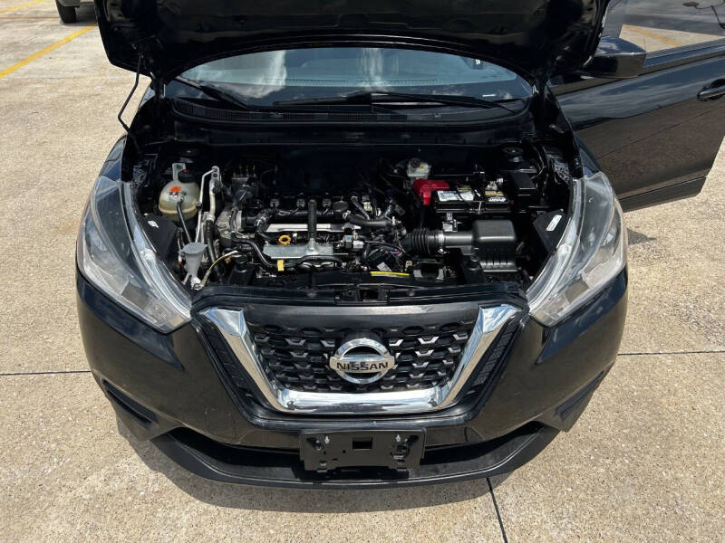 2020 Nissan Kicks SV