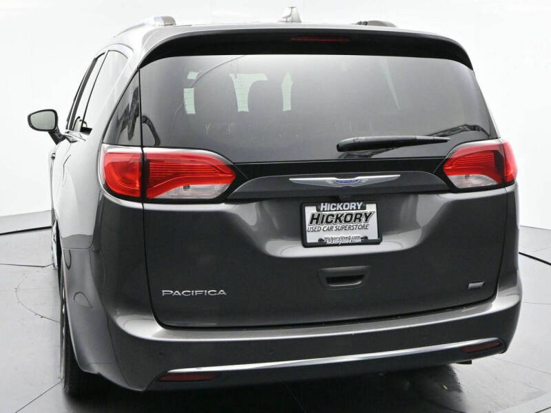 2018 Chrysler Pacifica Touring L