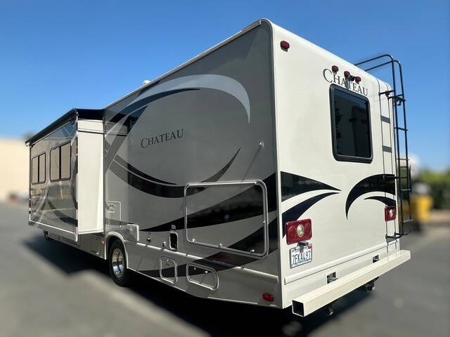 2014 Thor Motor Coach CHATEAU 31L