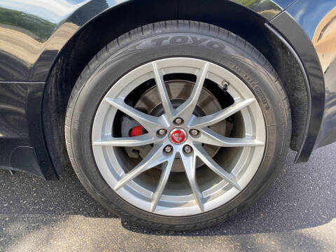 2018 Jaguar F-TYPE 296HP
