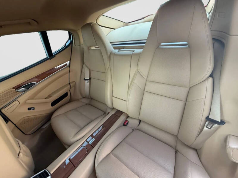 2012 Porsche Panamera