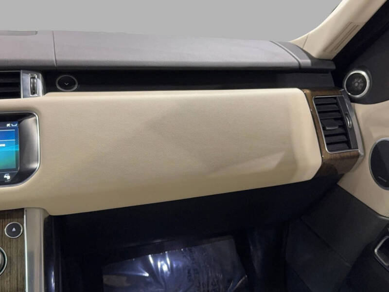 2017 Land Rover Range Rover Sport HSE