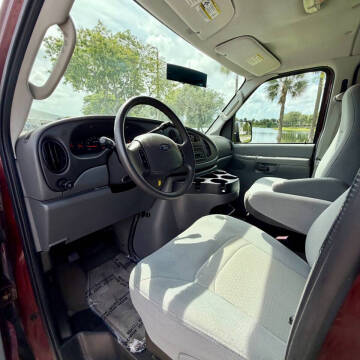 2008 Ford E-Series E-350 SD XLT