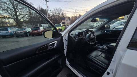 2013 Nissan Pathfinder Platinum