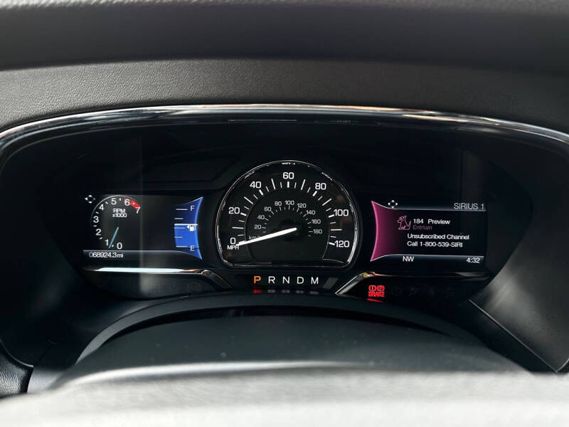 2016 Lincoln Navigator Select