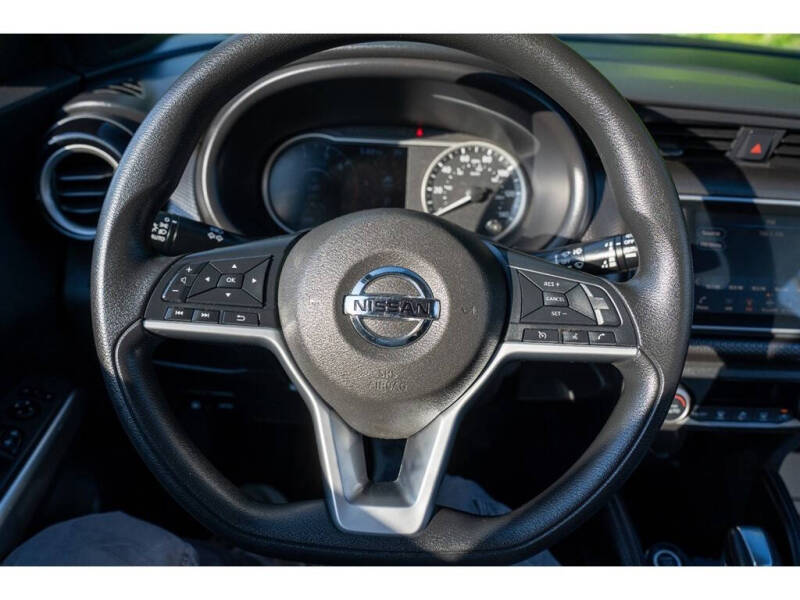 2019 Nissan Kicks SV