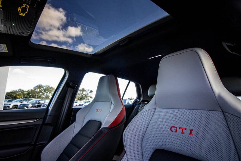 2026 Volkswagen Golf GTI Autobahn