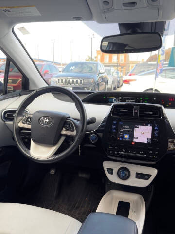 2017 Toyota Prius Four Touring