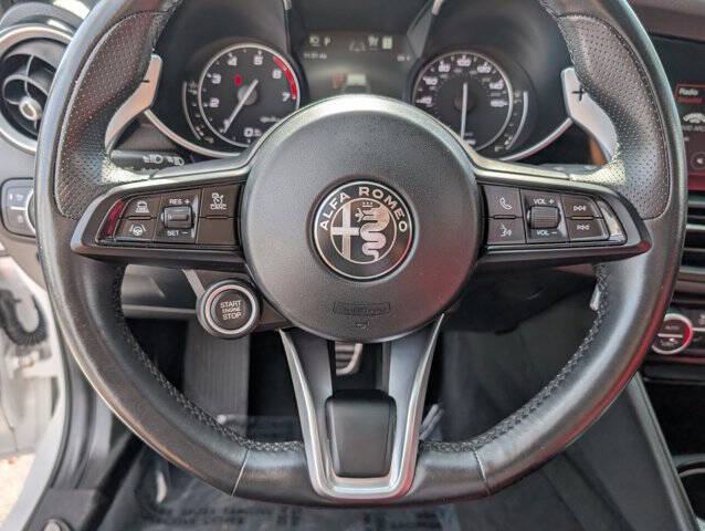 2023 Alfa Romeo Giulia Veloce