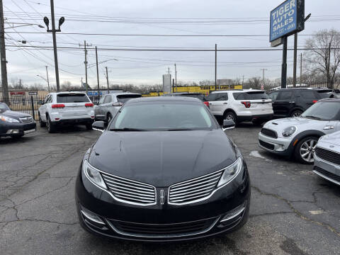2014 Lincoln MKZ for sale at TIGER AUTO SALES INC in Redford MI
