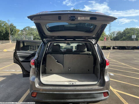 2019 Toyota Highlander LE Plus