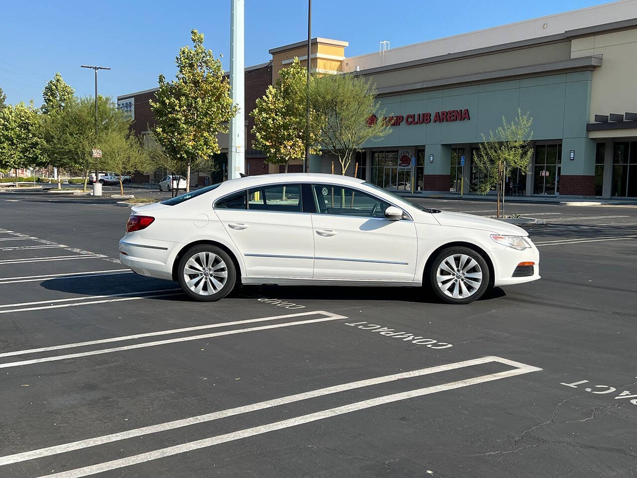 2012 Volkswagen CC for sale at R&G Auto Sales in Tujunga, CA