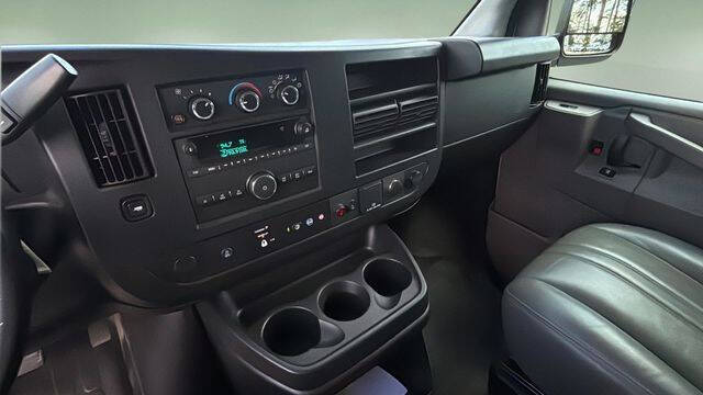 2022 Chevrolet Express 2500
