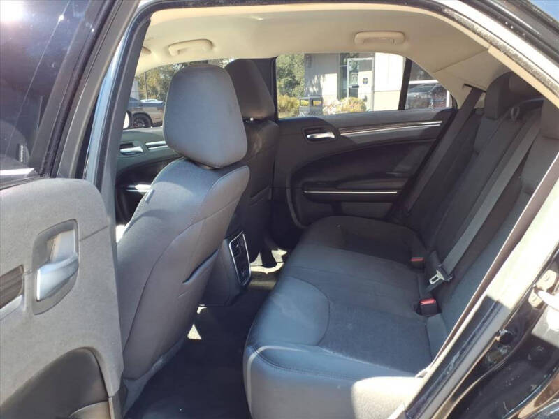 2022 Chrysler 300 Touring