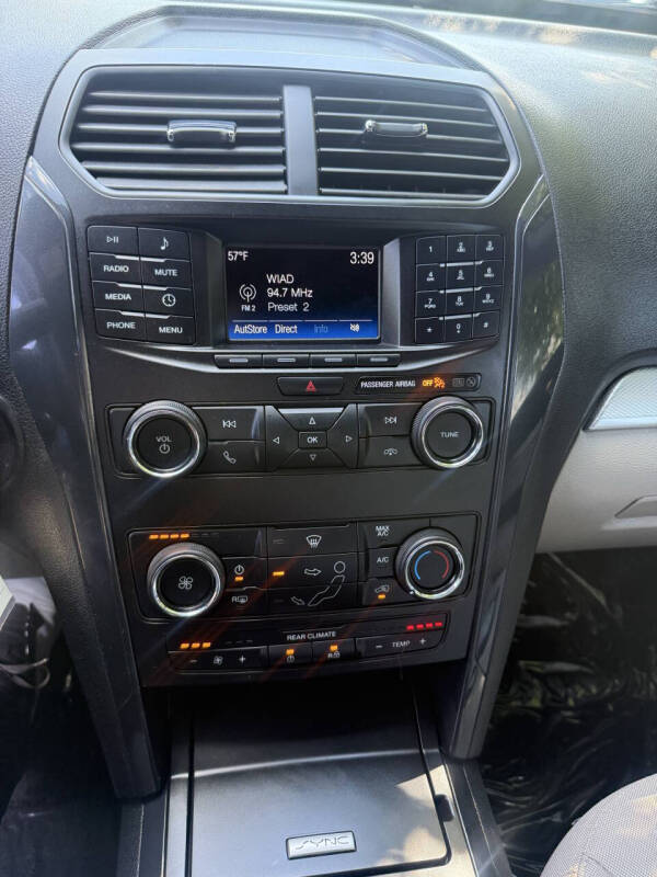 2018 Ford Explorer