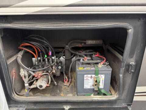 2014 Thor Motor Coach challanger