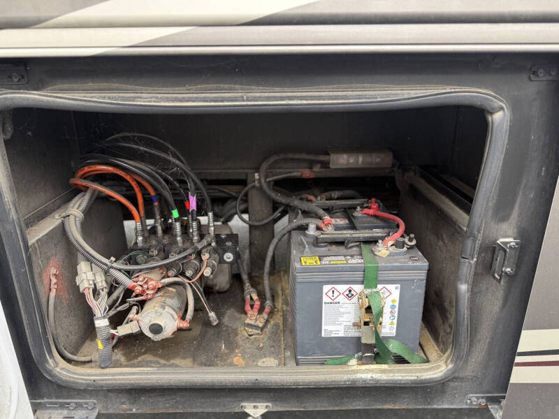 2014 Thor Motor Coach challanger