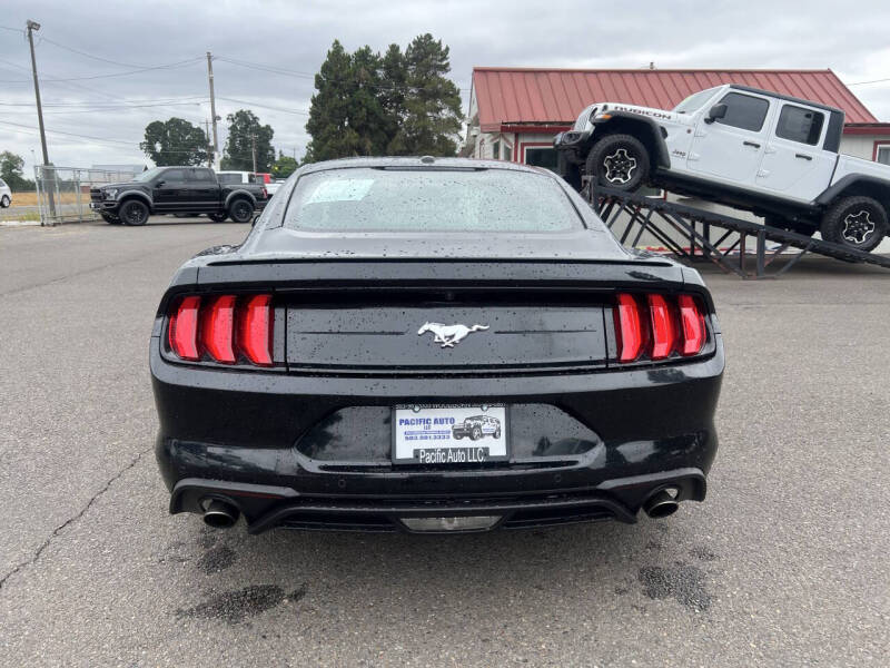 2020 Ford Mustang EcoBoost