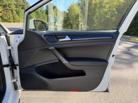 2017 Volkswagen Golf GTI SE