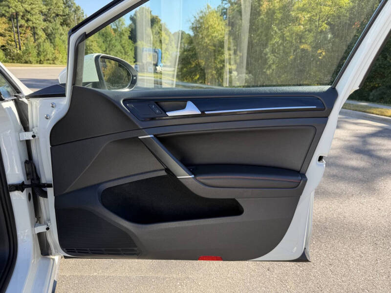 2017 Volkswagen Golf GTI SE